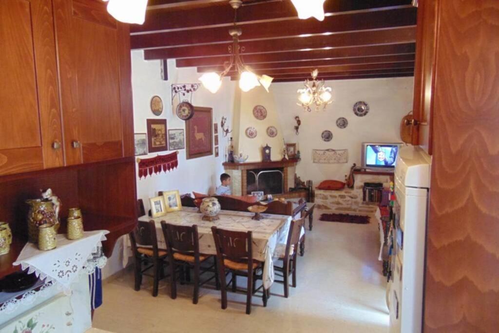 Villa Strata Kardhamiana 外观 照片